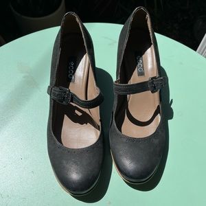 Ecco Mary Janes